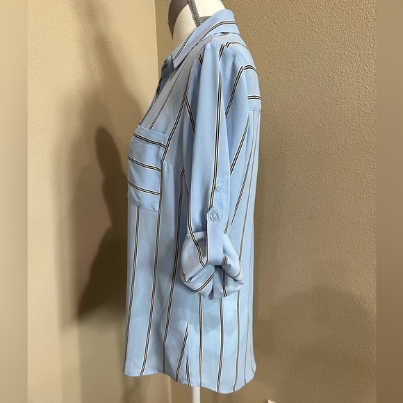 EXPRESS PORTOFINO Striped Button down Top size M/slim, EUC! - Picture 4 of 8